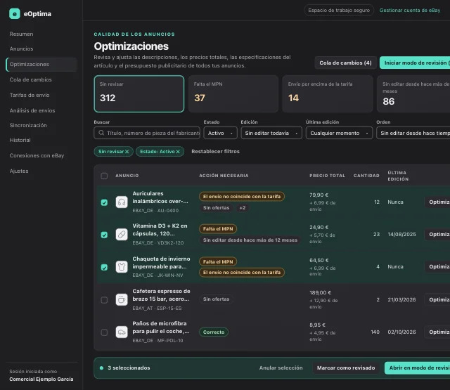 Captura de pantalla de eOptima «Optimizaciones»: Filtros rápidos, acción necesaria por anuncio y barra de acciones en bloque para la selección.